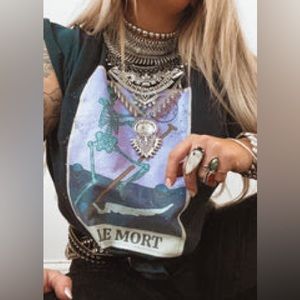 Pebby Forevee La Mort Skeleton Side Slit Tee